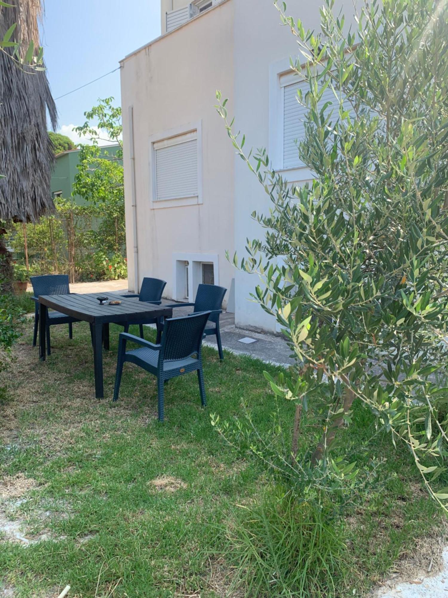 Chris House Daire Kalamata Dış mekan fotoğraf